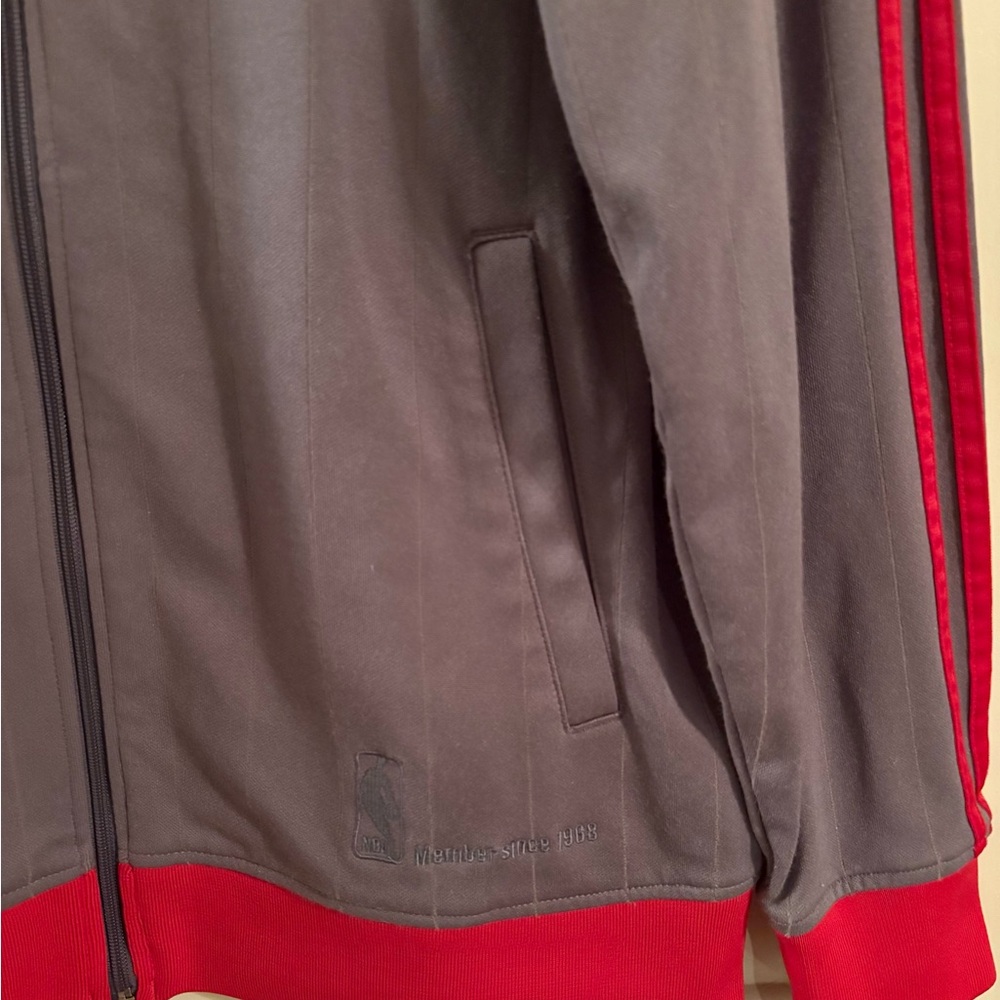 Adidas Gray and Red Atlanta Hawks Member Jacket - Picture 4 of 8